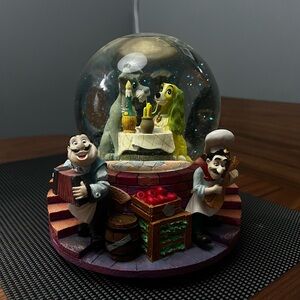 Lady and the Tramp Snow Globe